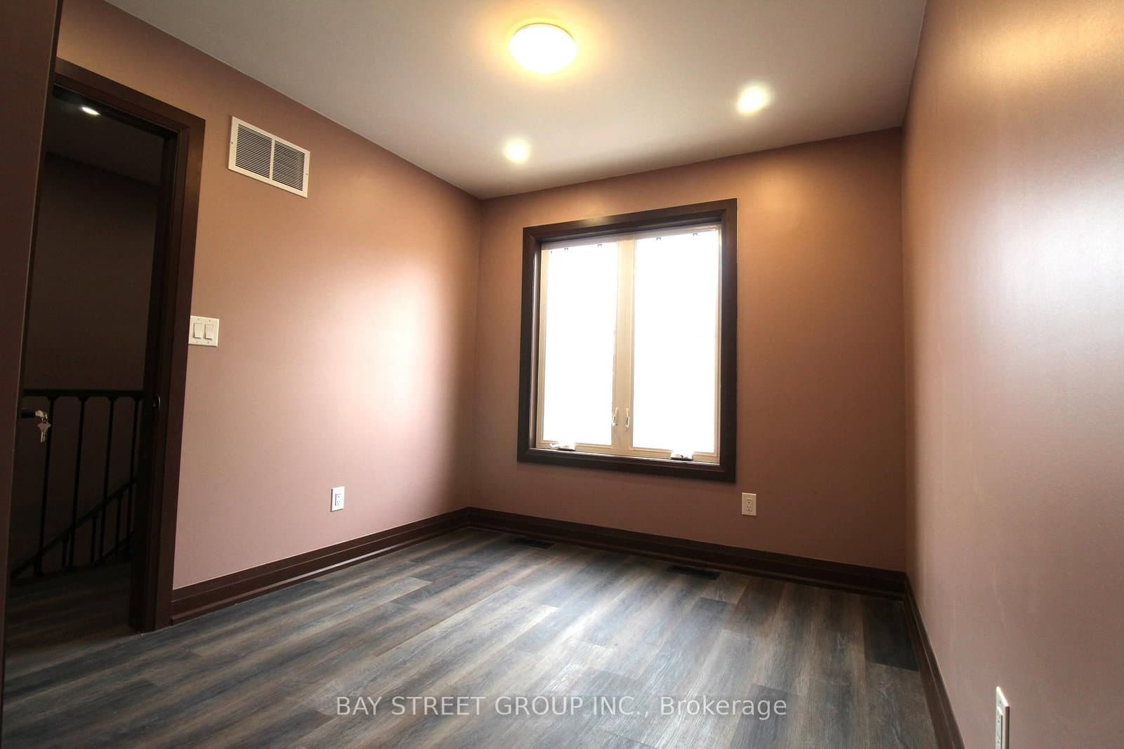 108 Chatham Avenue - Image 6