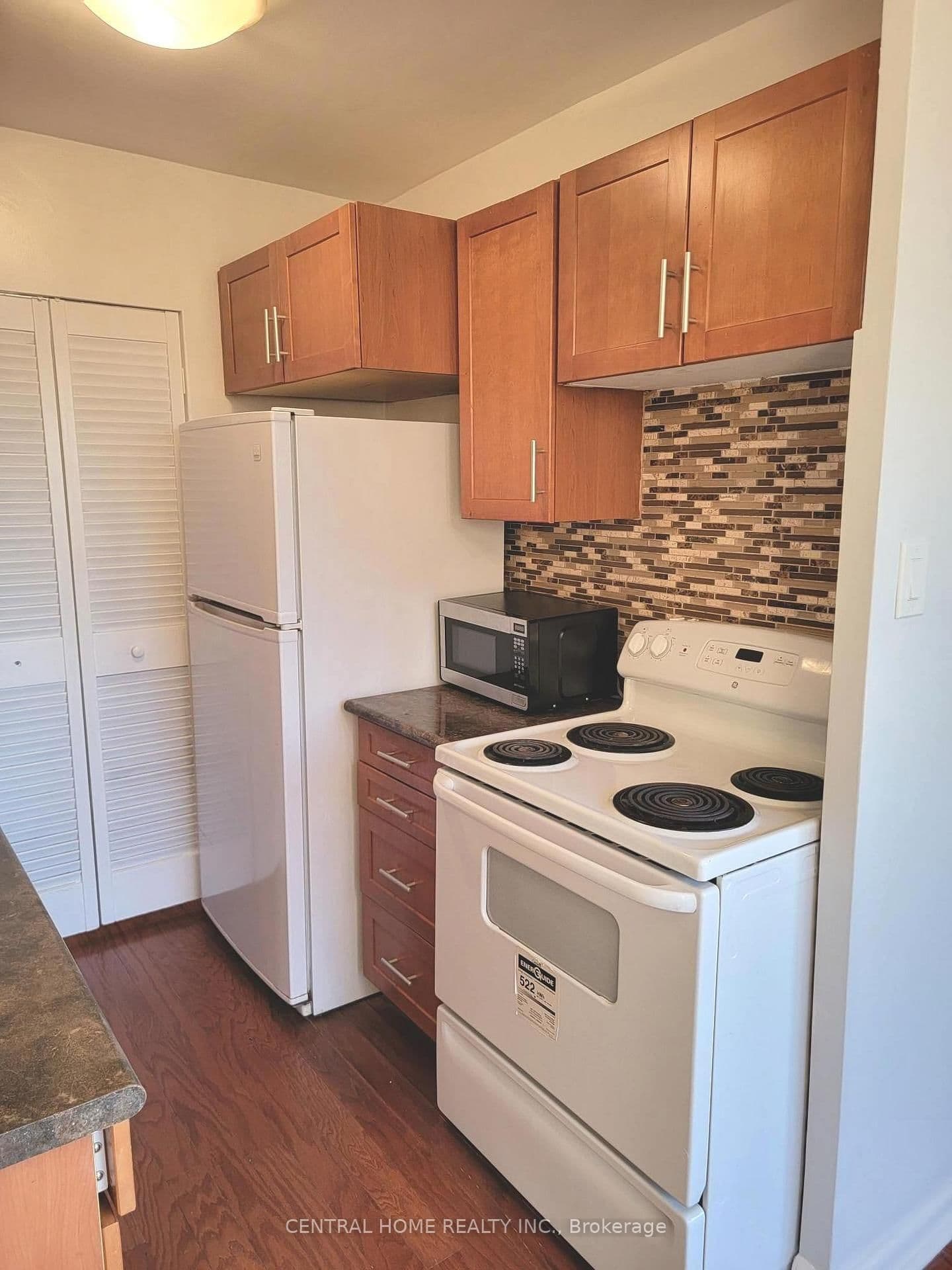 921 Midland Avenue, Unit 504 - Image 5