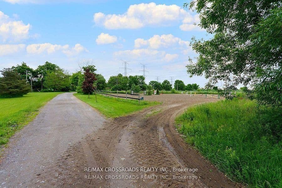 2300 Rosebank Road - Image 5