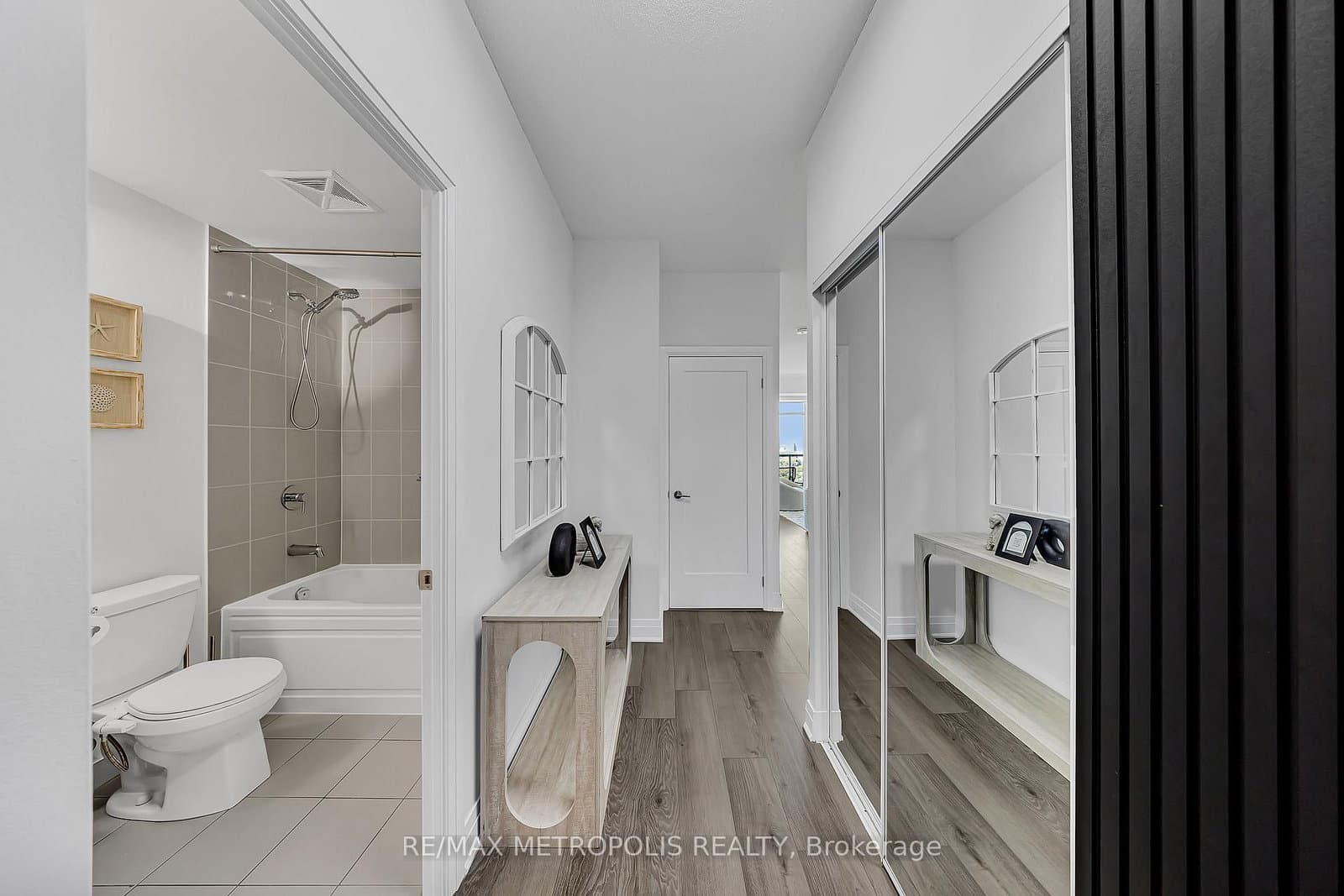 3220 Sheppard Avenue E, Unit 1310 - Image 3