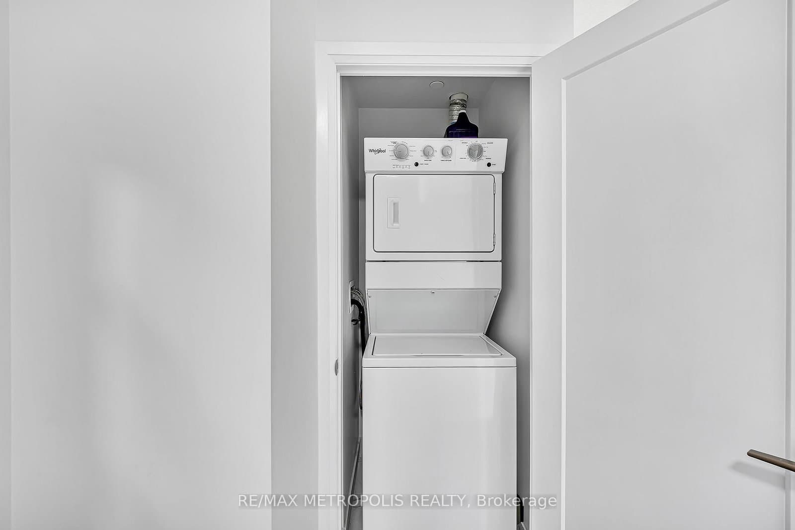 3220 Sheppard Avenue E, Unit 1310 - Image 6