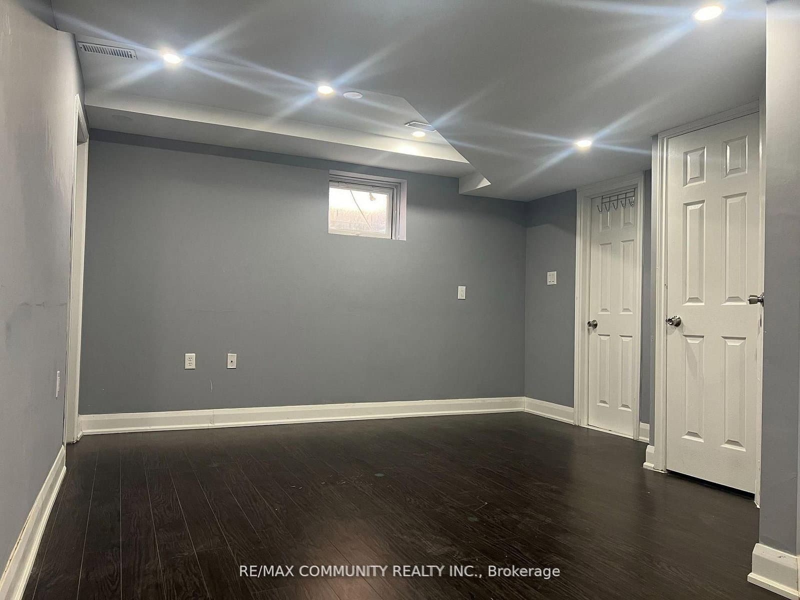 1163 Ravenscroft Road, Unit Basement - Image 4