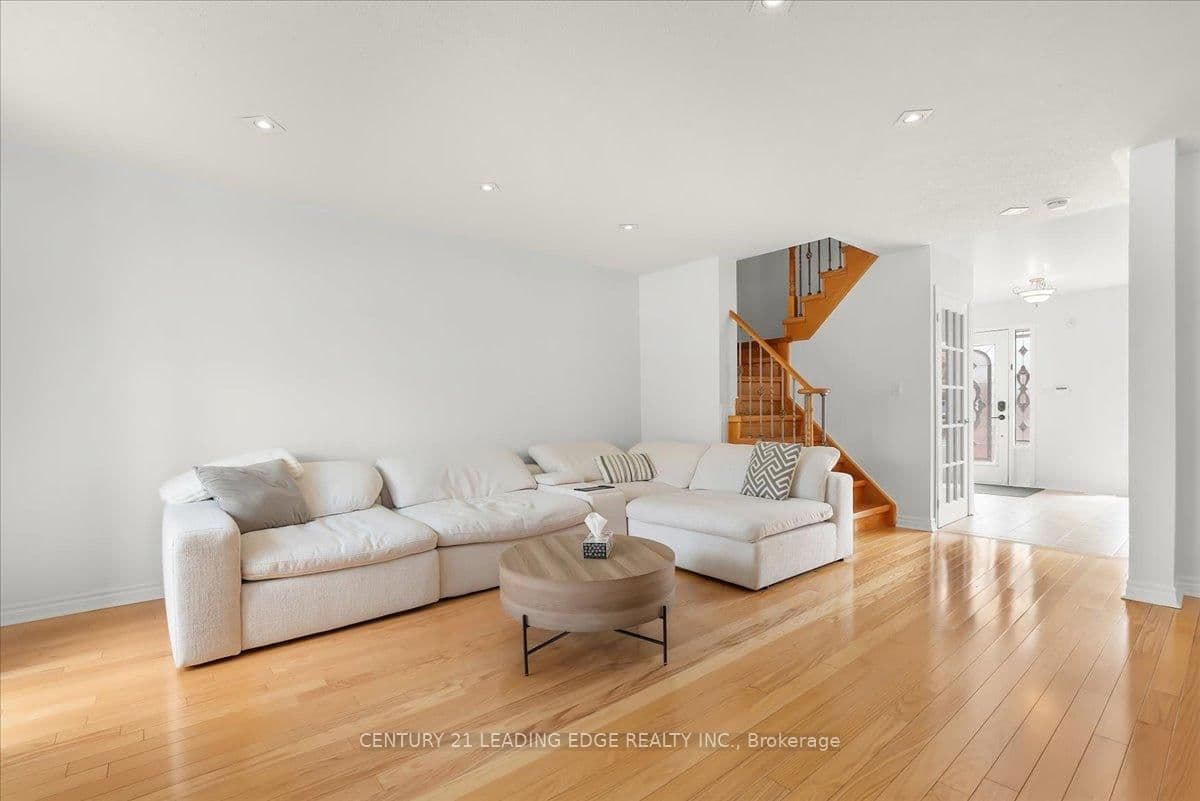 46 Georgina Gate - Image 4