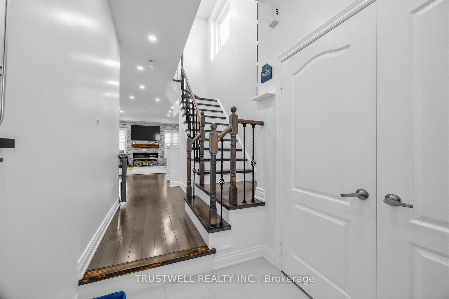 3 Waldron Court - Image 3