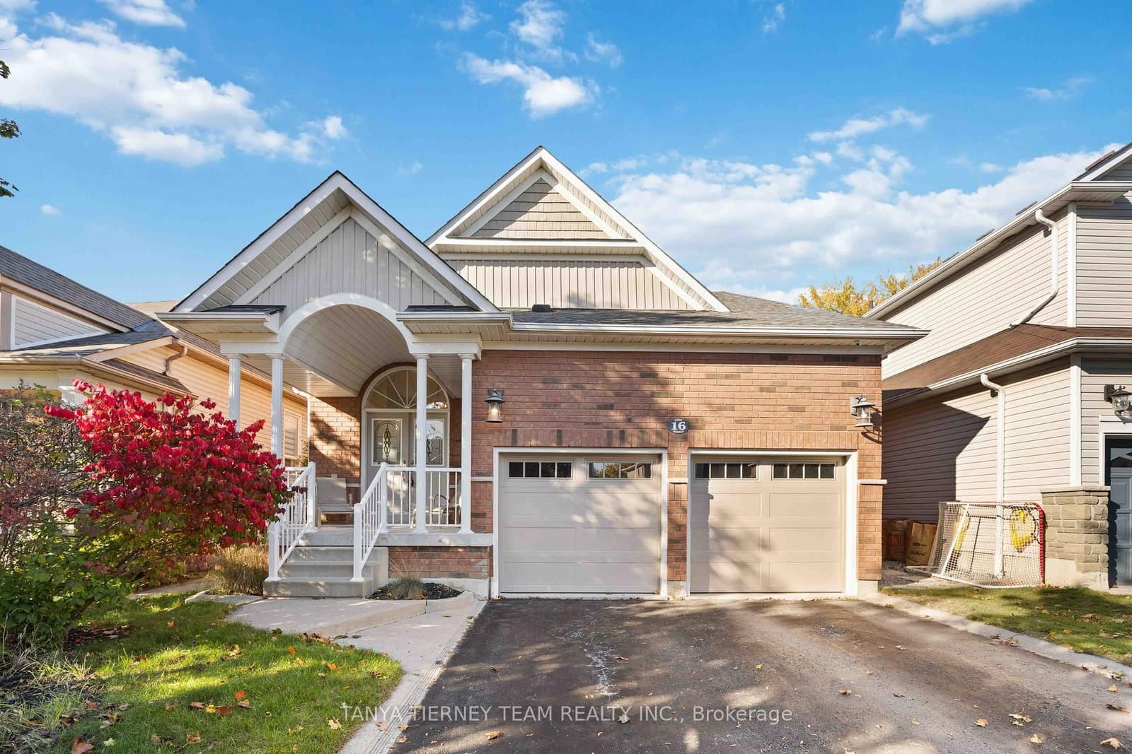 16 Cody Avenue - Image 1