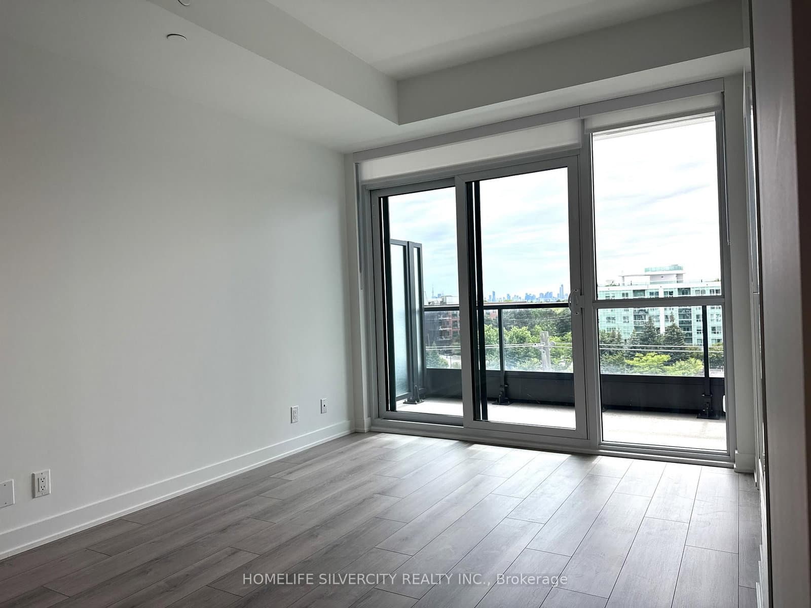 #517 - 20 Deans Drive