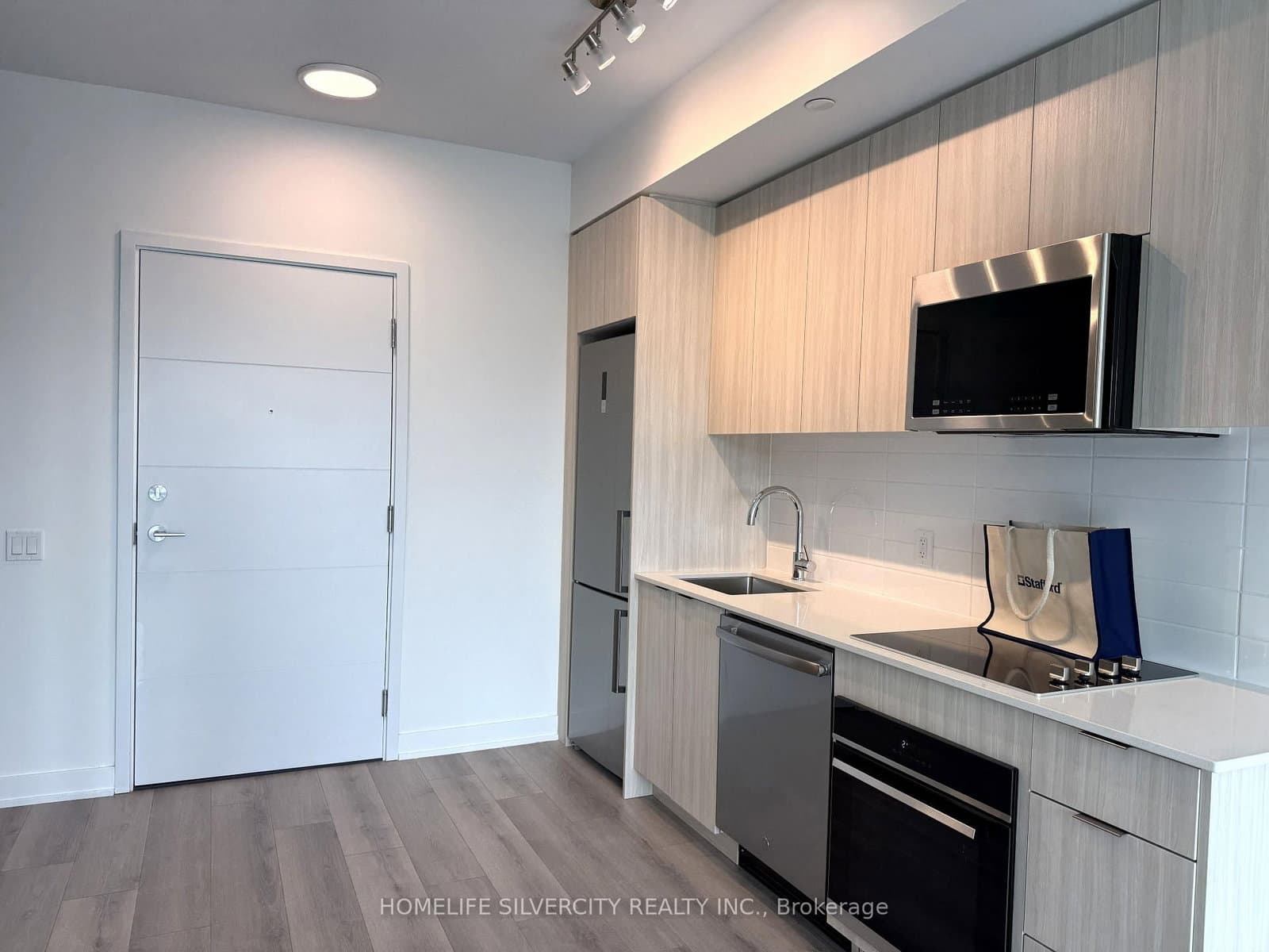 20 Deans Drive, Unit 517 - Image 4