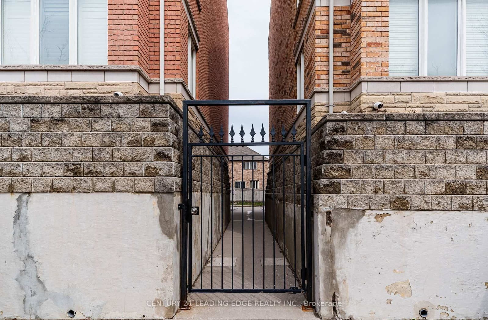 653A Warden Avenue, Unit 53 - Image 2