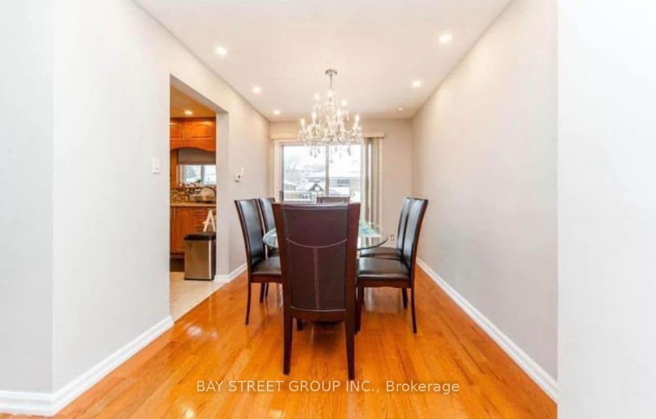 57 Medway Crescent, Unit Upper Floor - Image 5