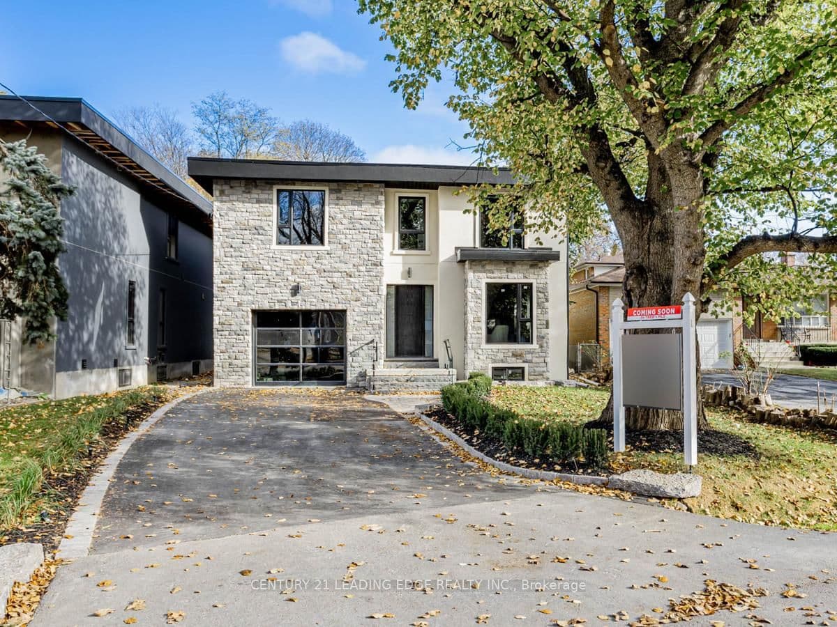 19 Donalda Crescent, Unit UPPER - Image 2