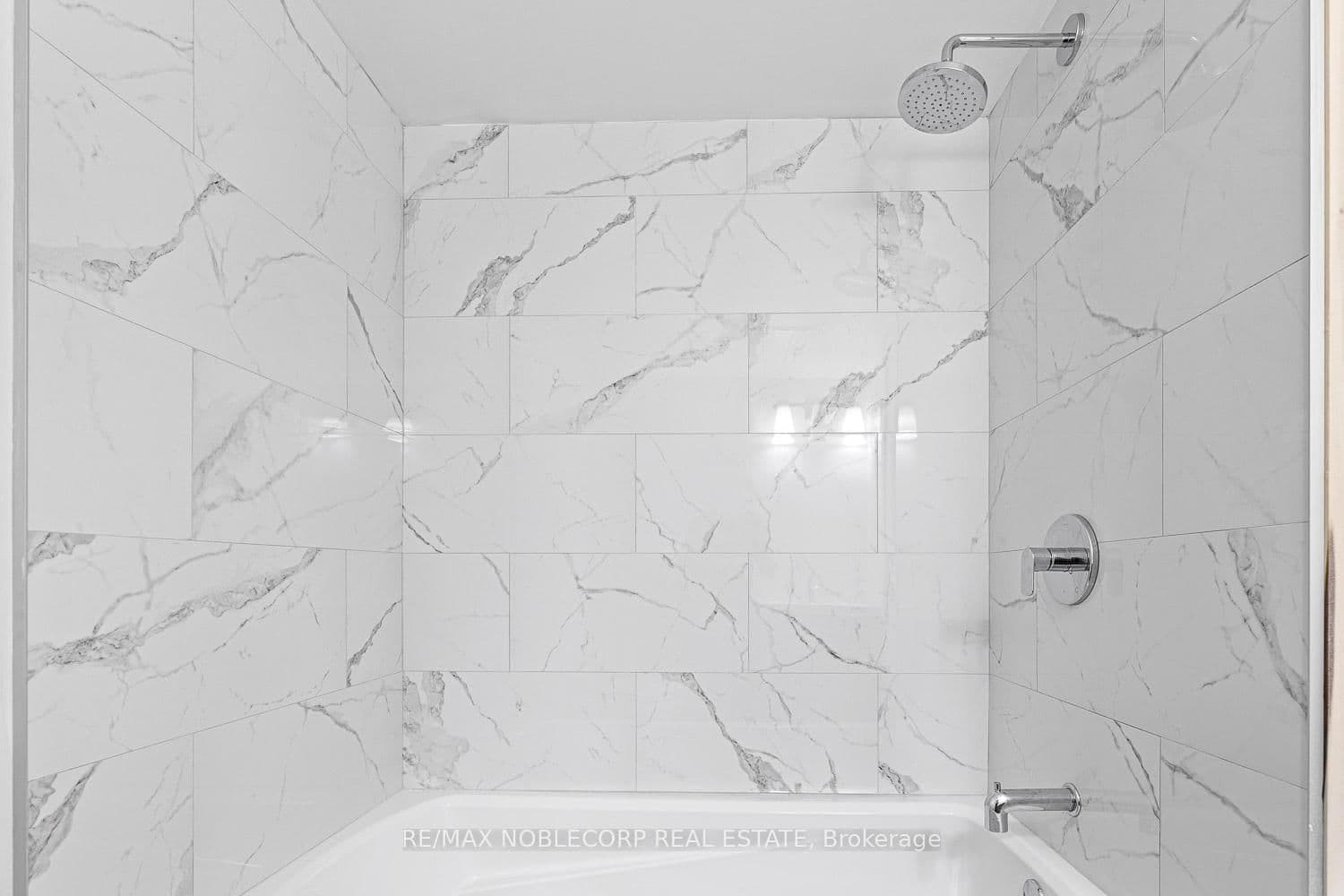 108 Enderby Road, Unit 2 - Image 5