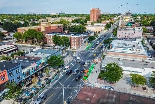 962-974 Danforth Avenue - Image 2