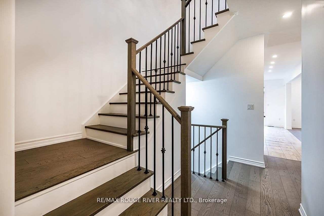 10 Moses Crescent - Image 5