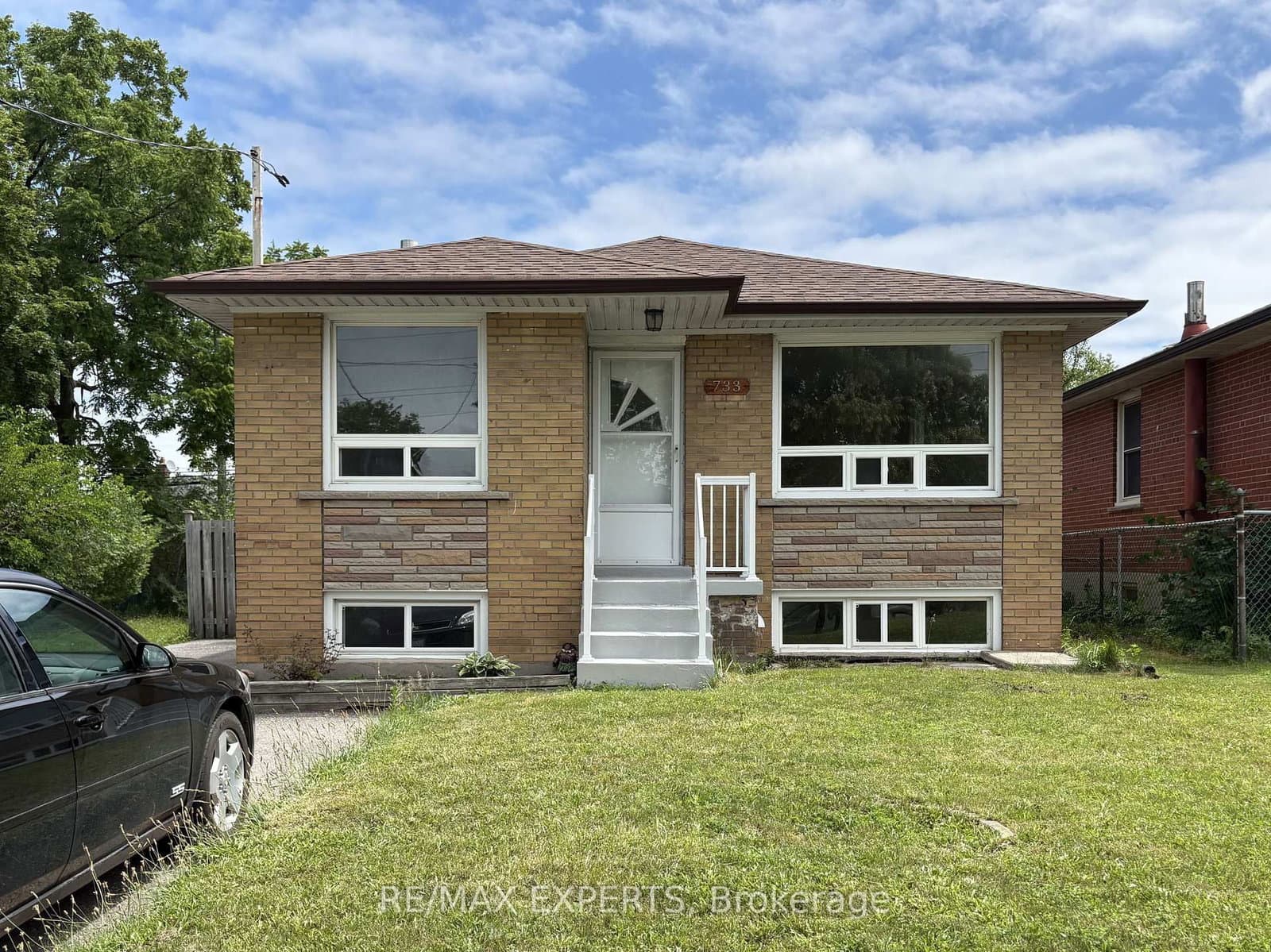 733 Markham Road - Image 1