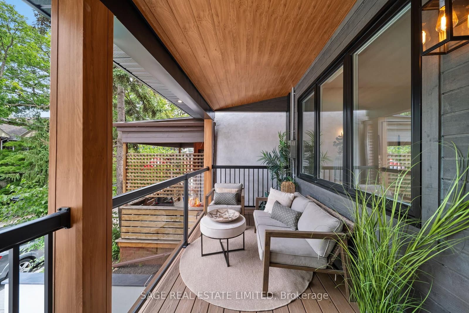 116 Lee Avenue - Image 2