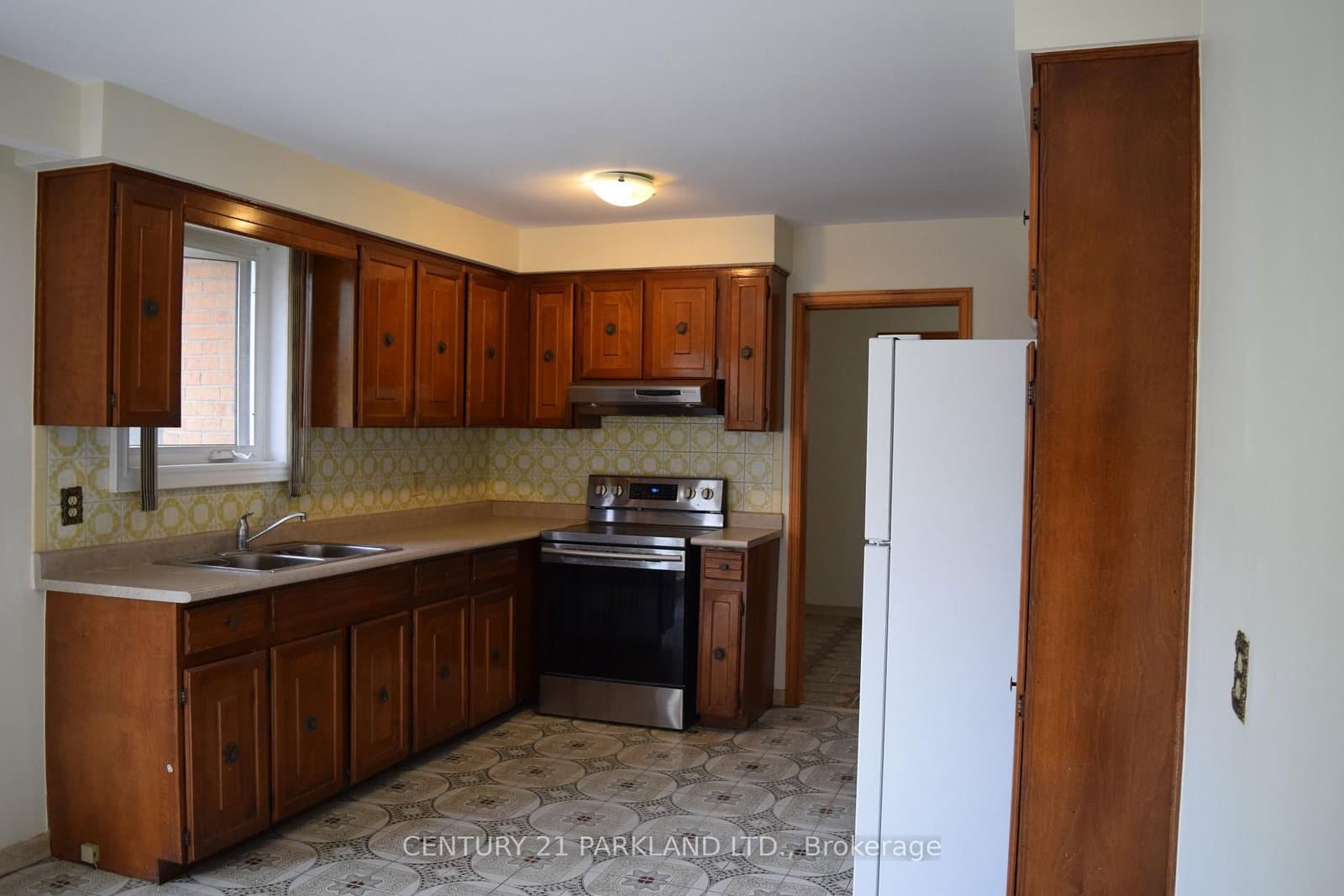 38 Beamsville Drive - Image 4