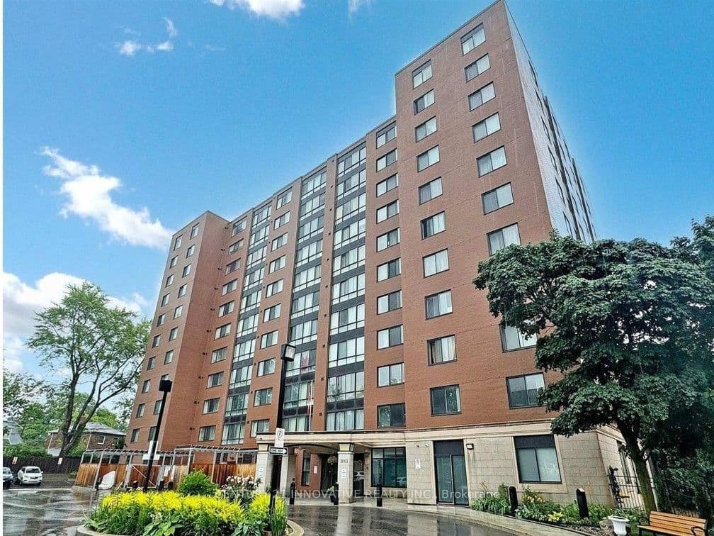 #Unit 207 - 1665 Victoria Park Avenue