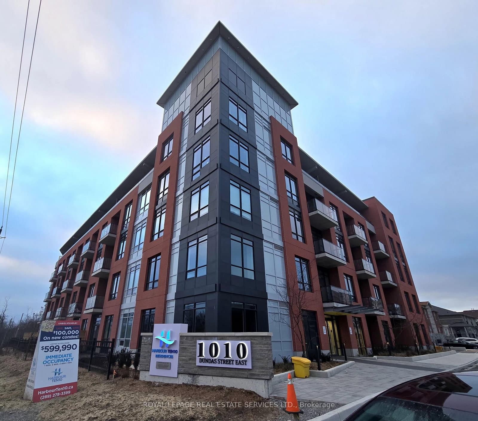 #518 - 1010 Dundas Street E