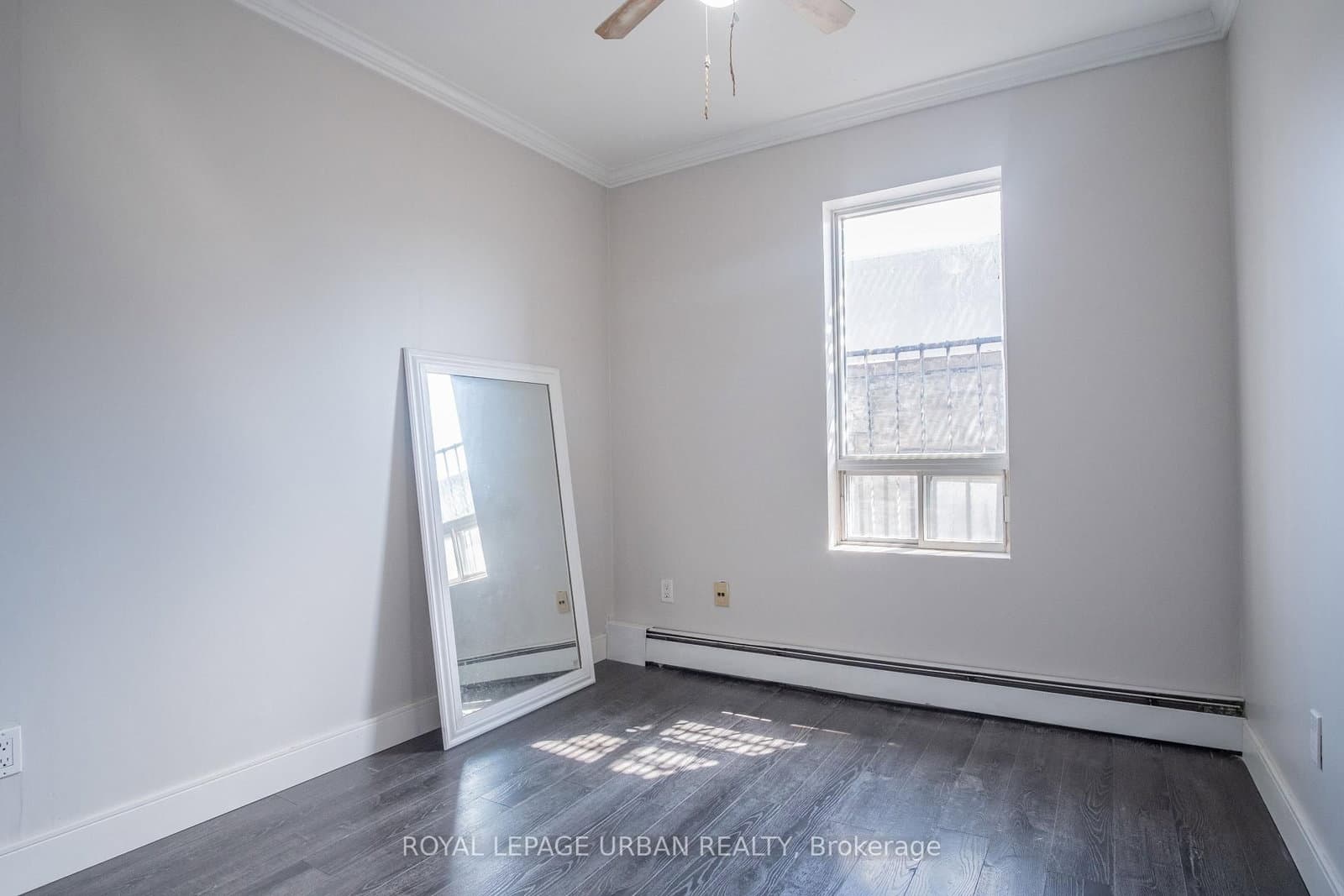 636 Danforth Avenue, Unit 2 - Image 4