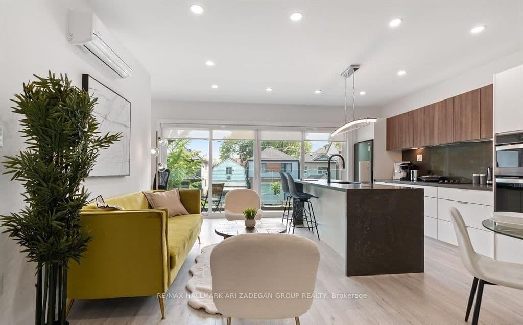 16 Minto Street, Unit 2 - Image 4