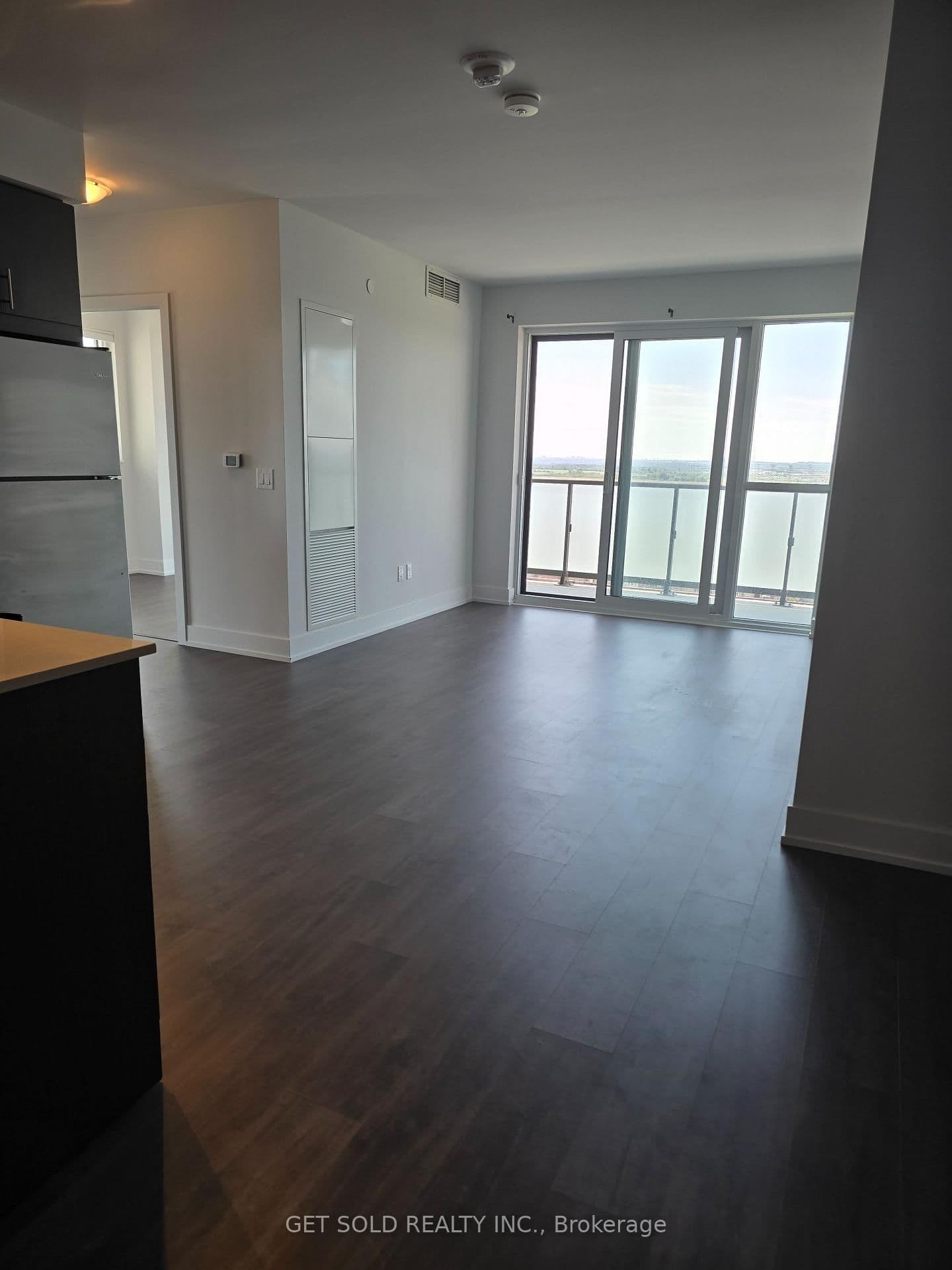 2550 Simcoe Street N, Unit 1917 - Image 4
