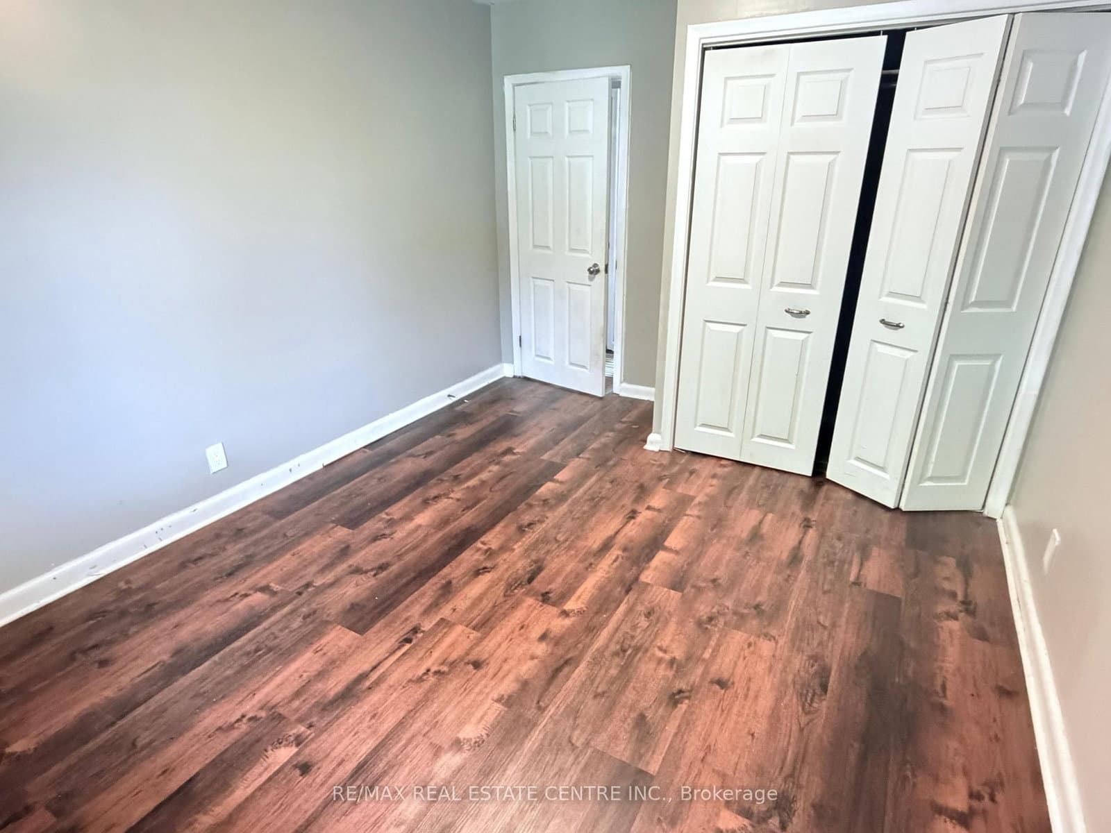 52 Sharbot Avenue - Image 5