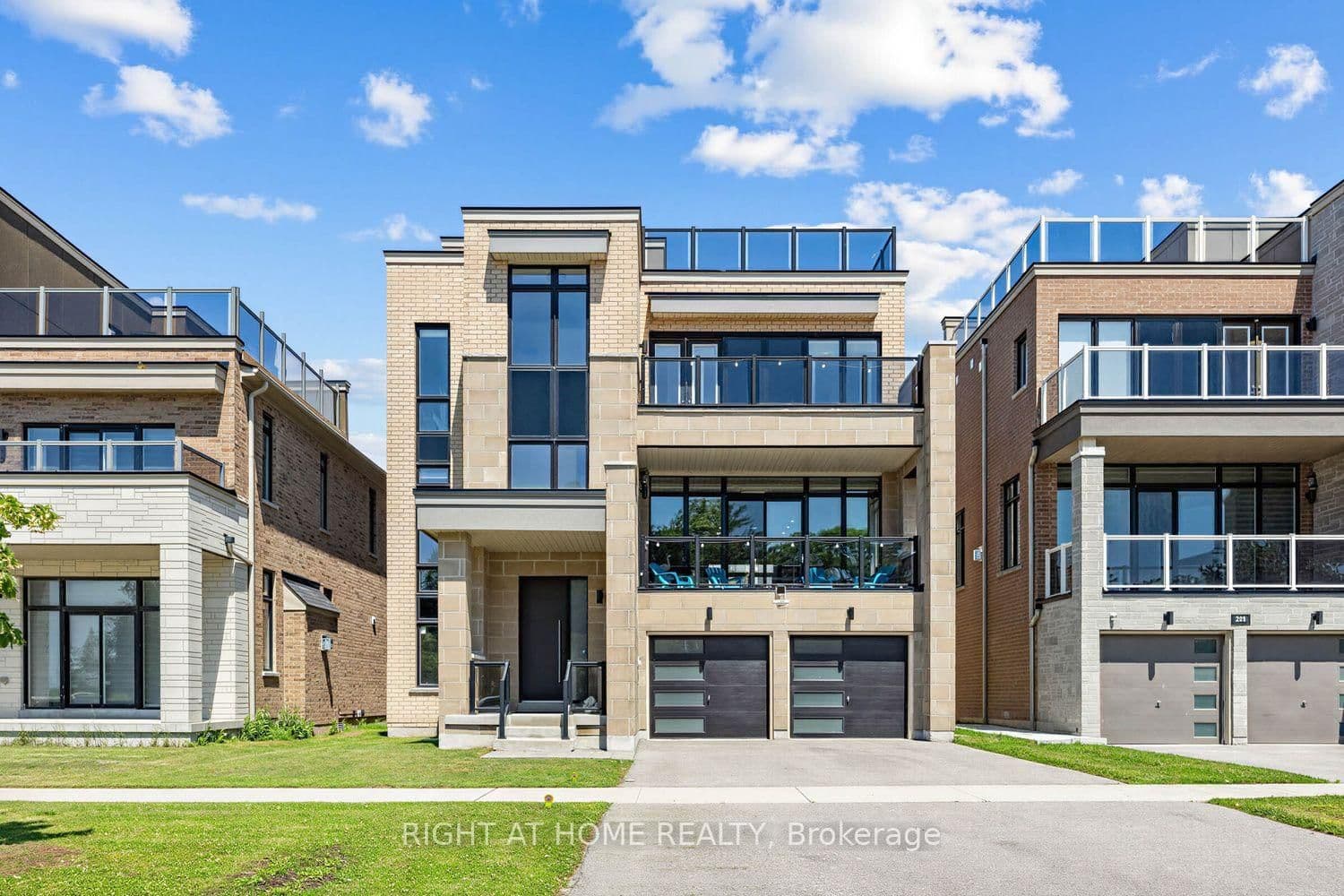 215 Port Darlington Road - Image 3