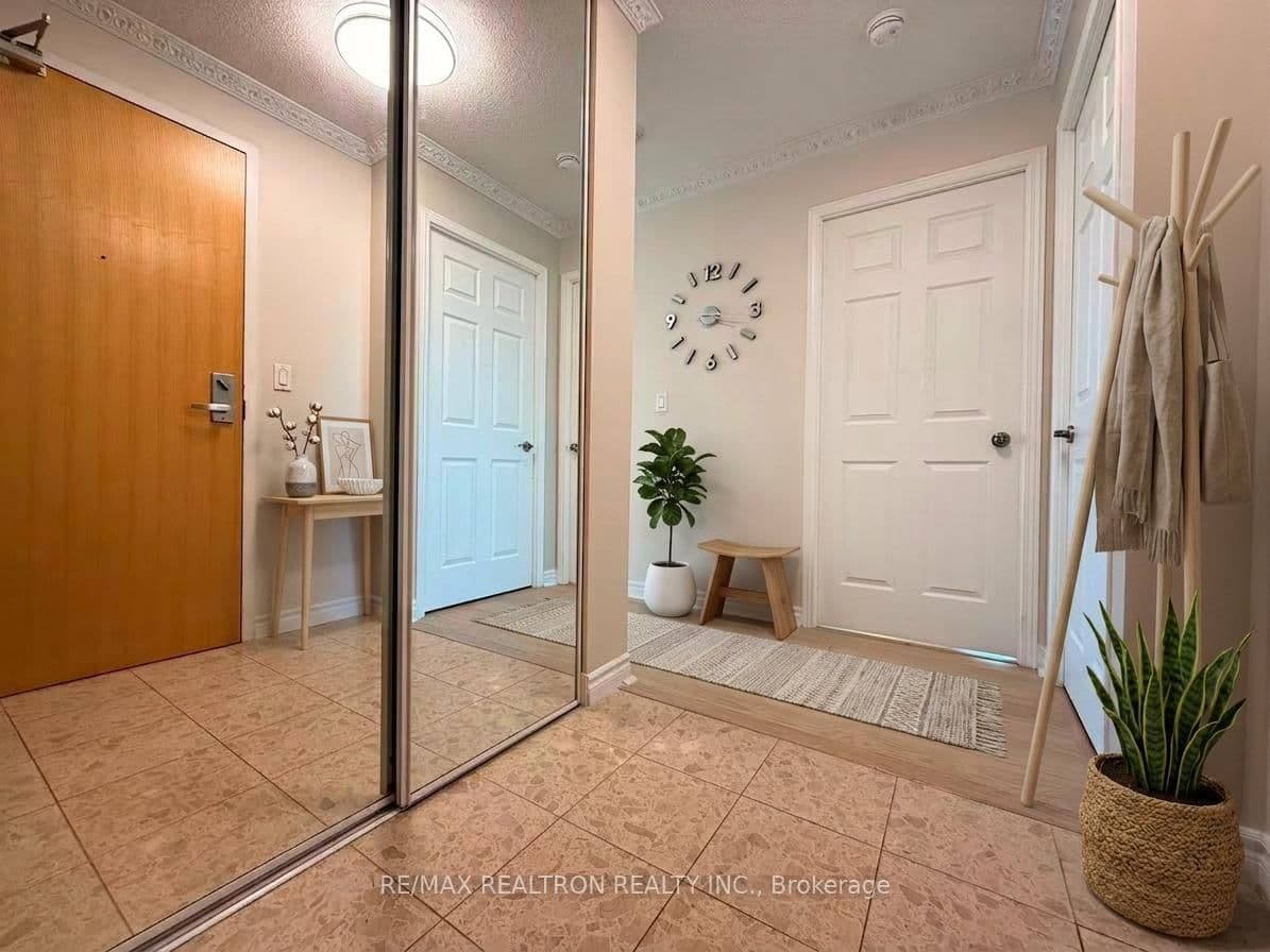 68 Grangeway Avenue, Unit 1010 - Image 2
