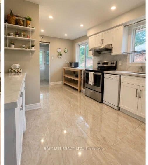 15 Summerglade Drive - Image 1