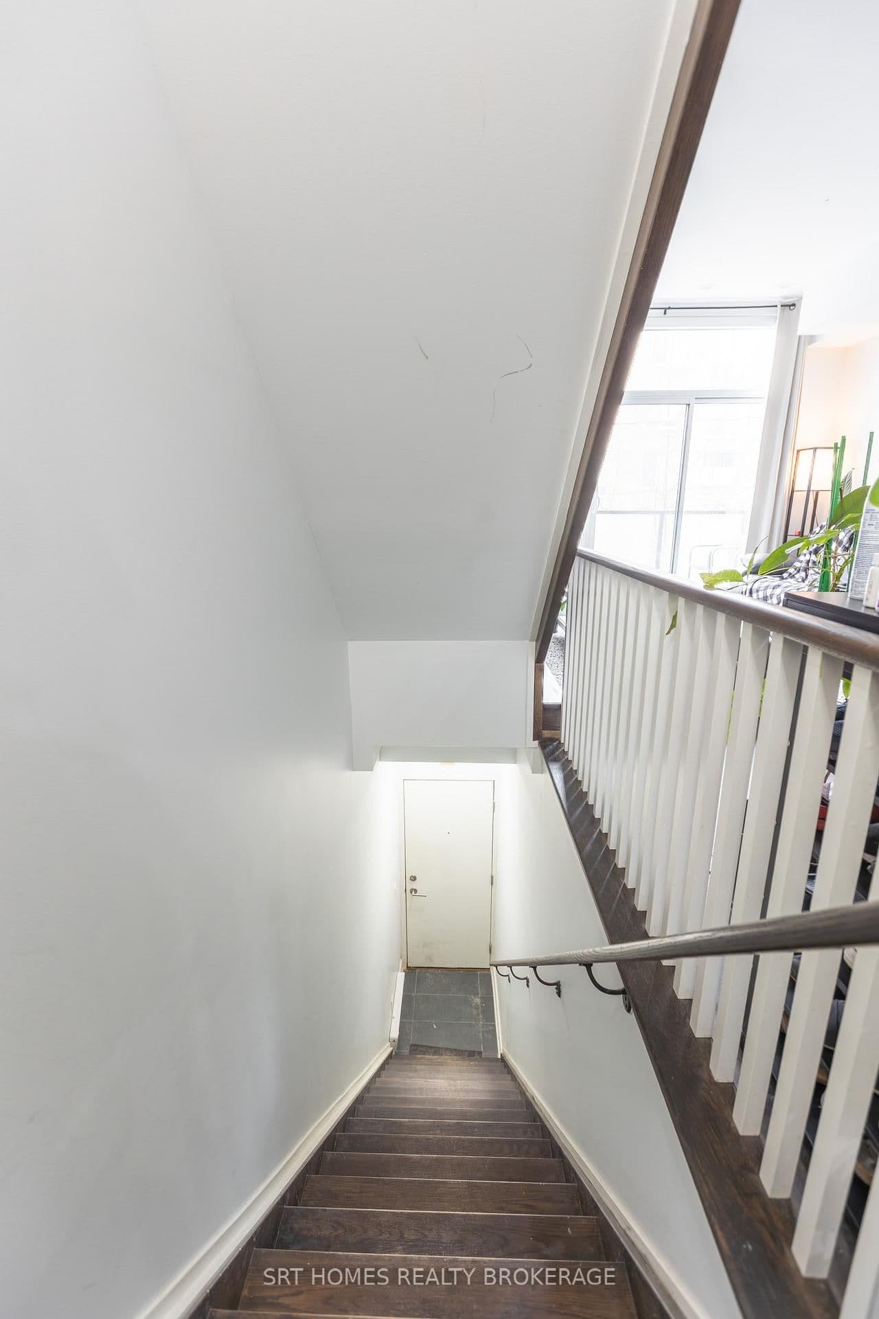 1321 Gerrard Street E, Unit 3 - Image 2