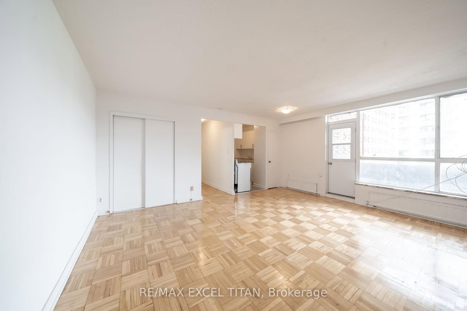 165 Cosburn Avenue, Unit 301 - Image 4