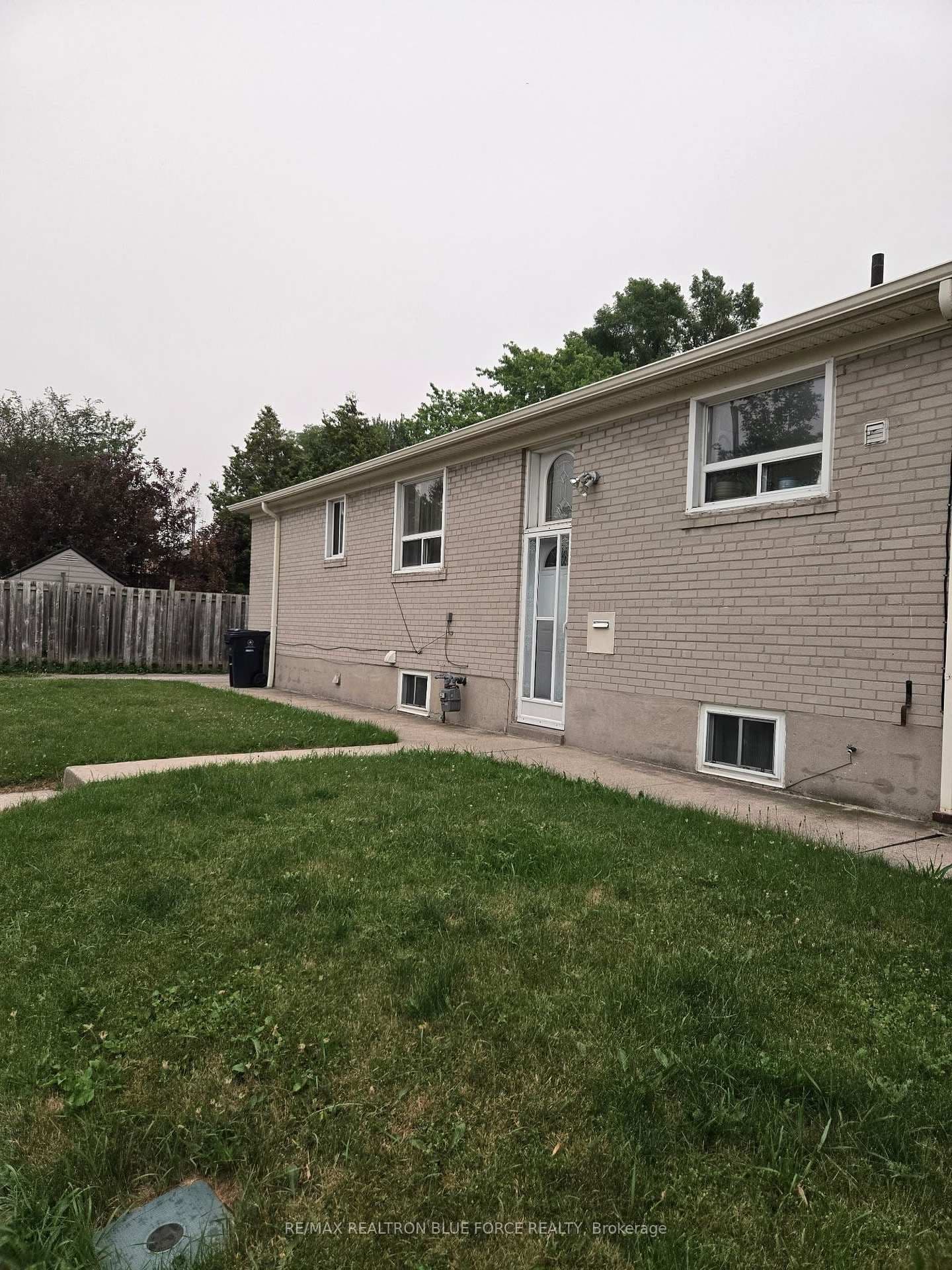 103 Santamonica Boulevard - Image 4