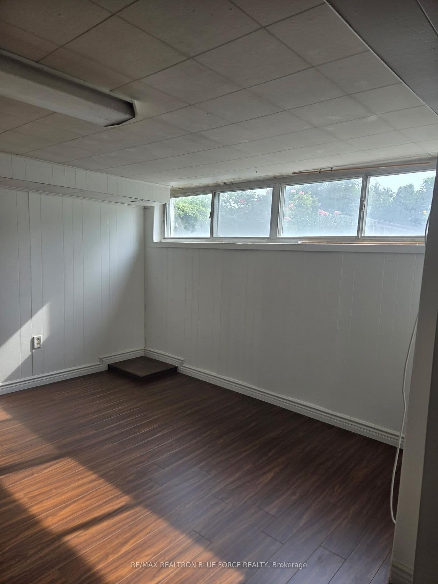 103 Santamonica Boulevard - Image 6