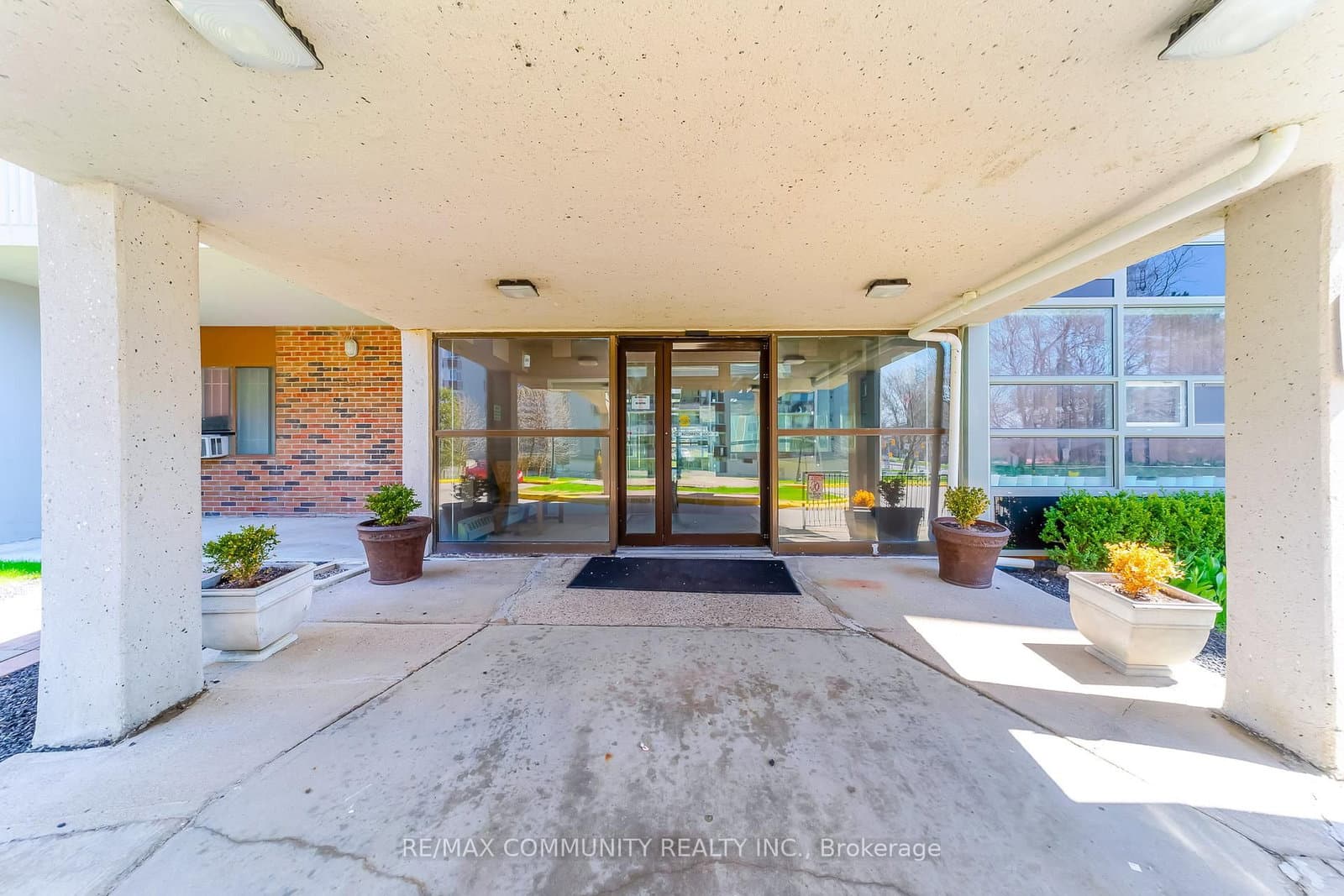 3380 Eglinton Avenue E, Unit 511 - Image 3