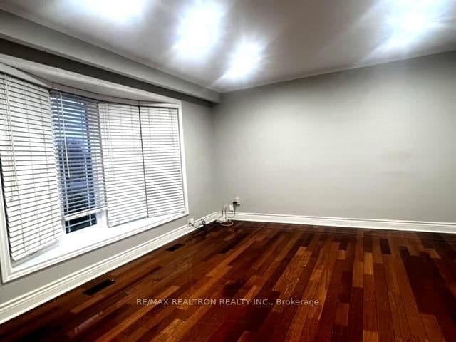 27 Safari Street, Unit (Main) - Image 3