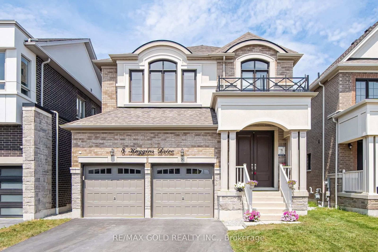 8 Huggins Drive - Image 1