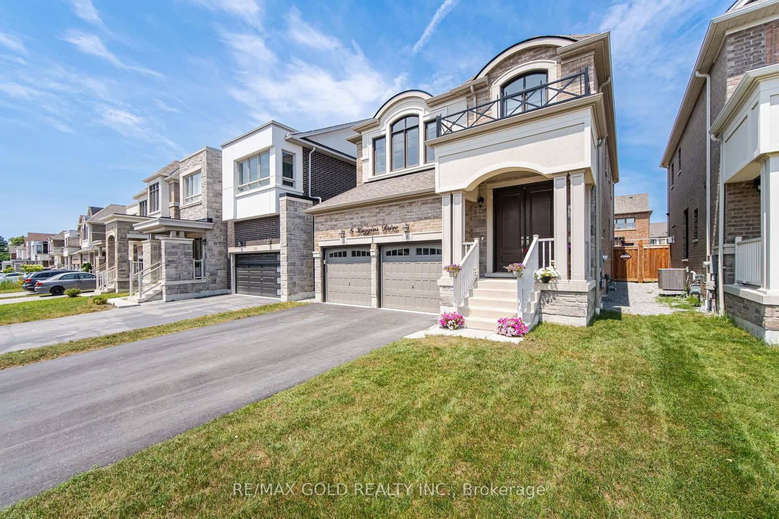 8 Huggins Drive - Image 2