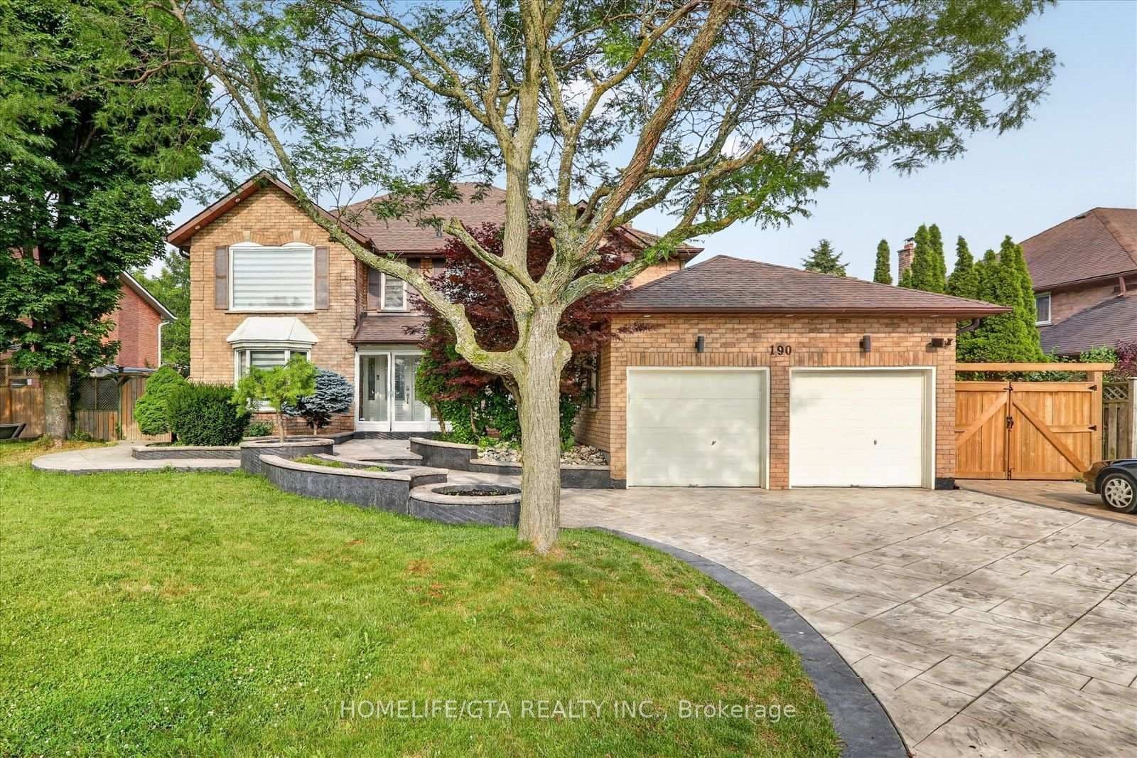 190 Lake Driveway W - Image 1