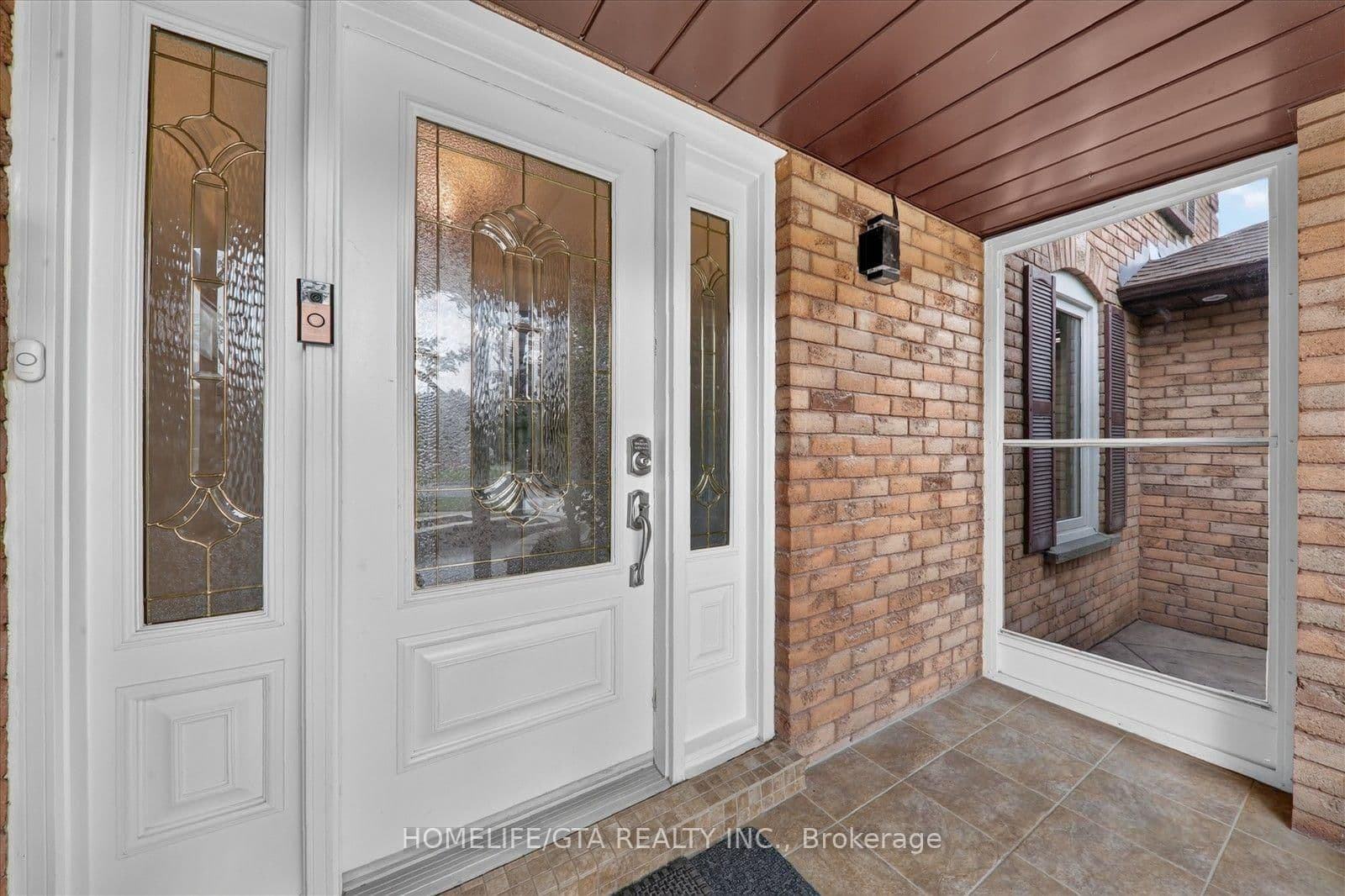 190 Lake Driveway W - Image 6