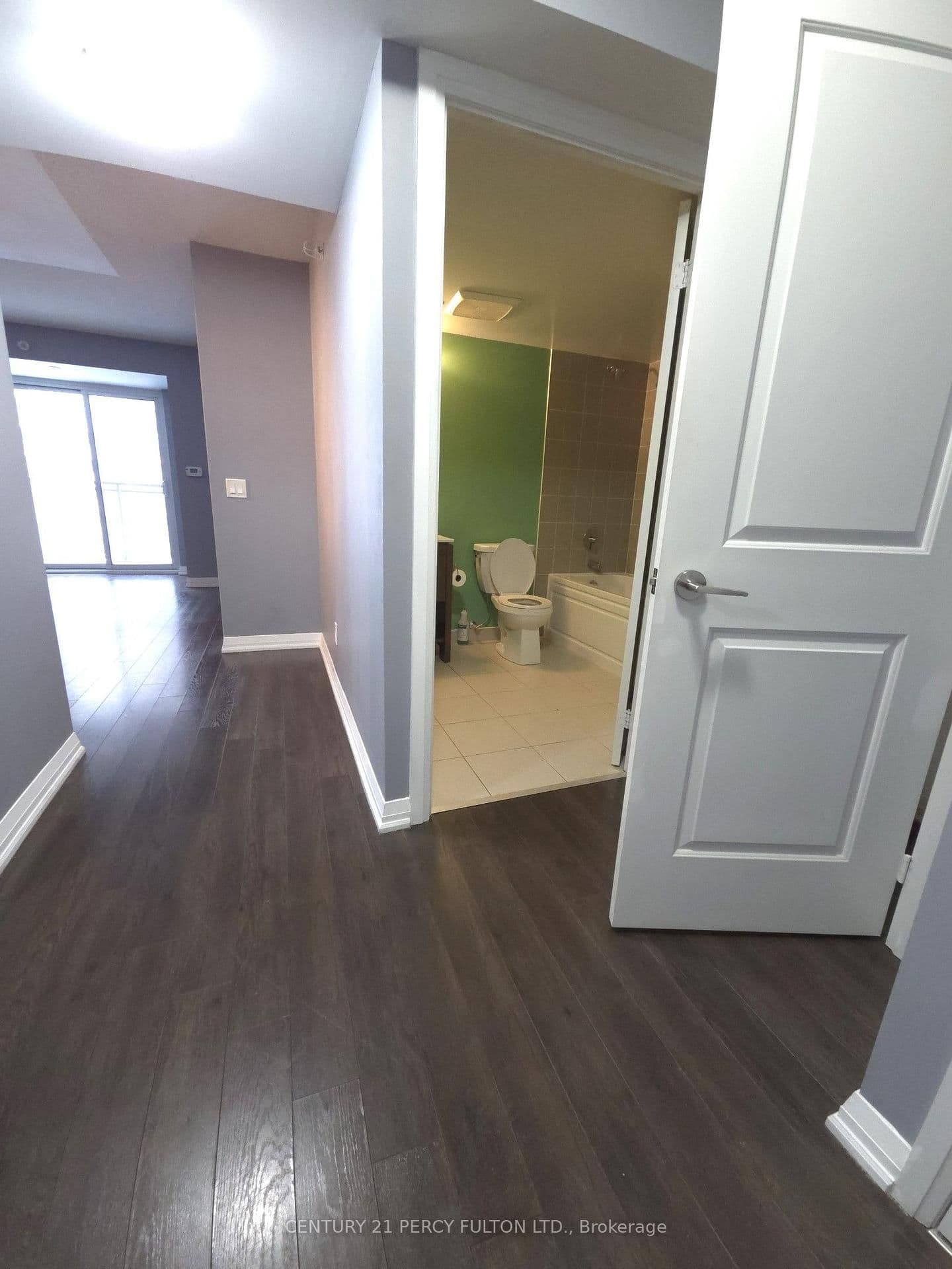 30 Meadowglen Place, Unit 711 - Image 6