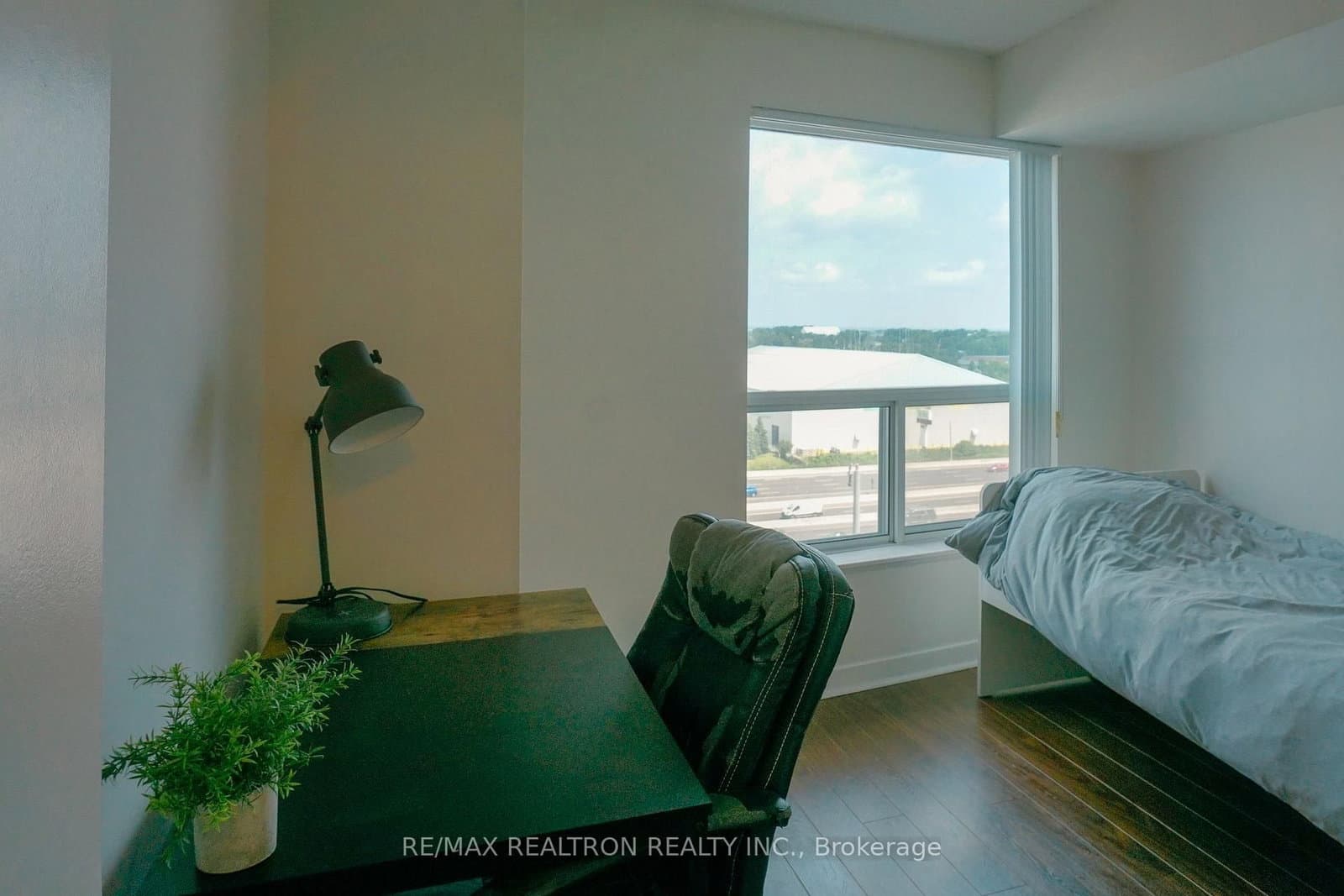 38 Lee Centre Drive, Unit 915 - Image 6