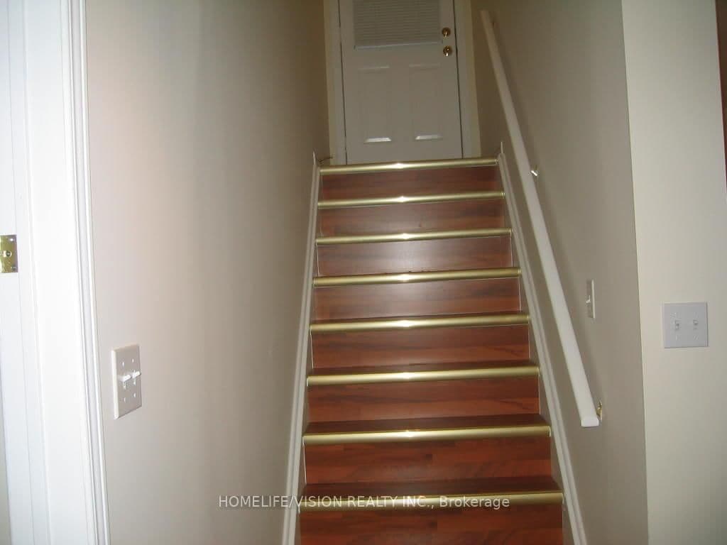 19 Candlebrook Crescent, Unit bsmt - Image 3