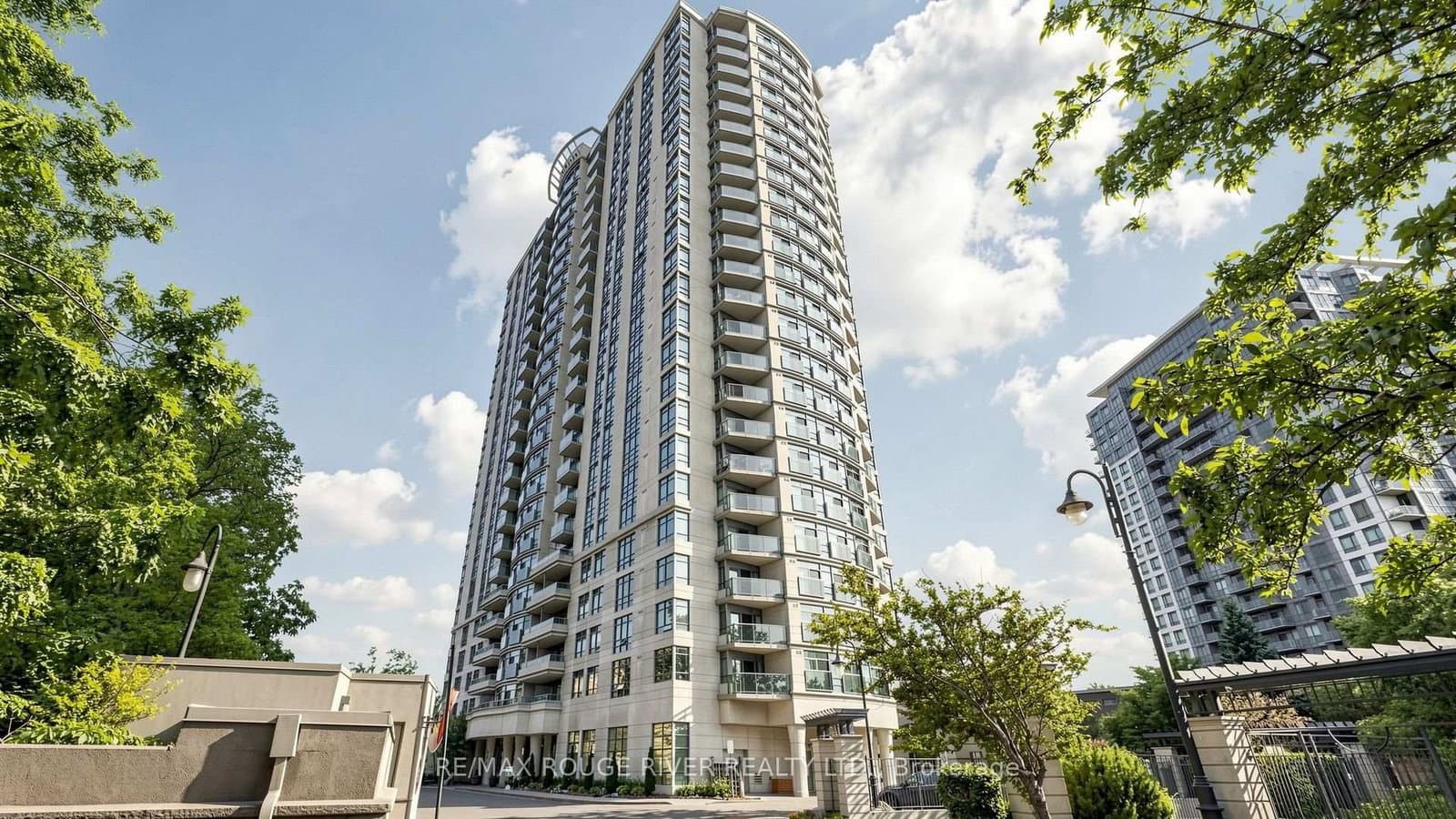 #523 - 238 Bonis Avenue