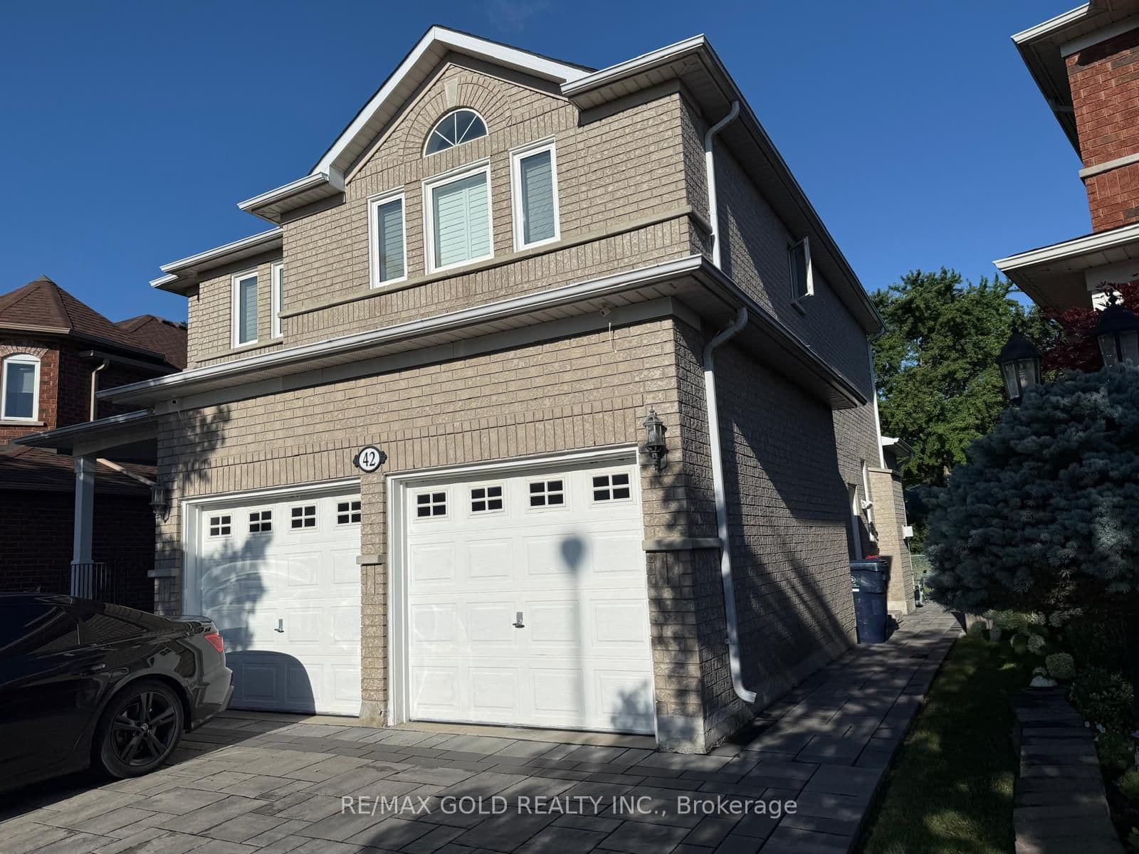 42 Stonebridge Boulevard - Image 4