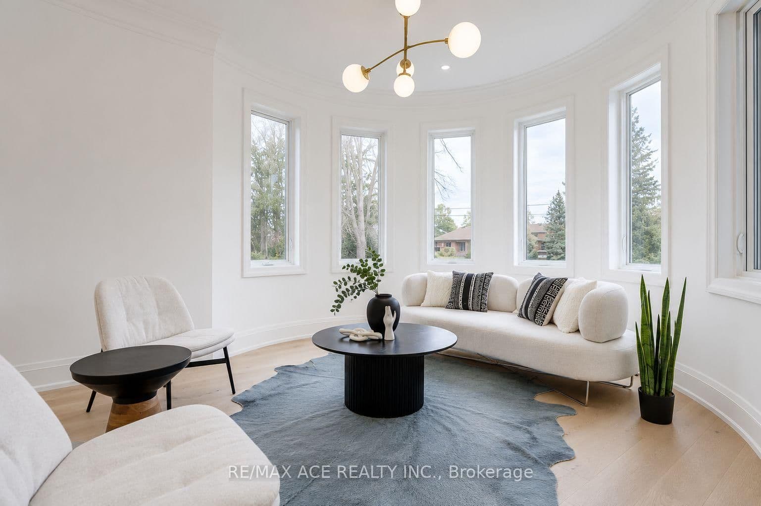 12 Euclid Avenue - Image 6