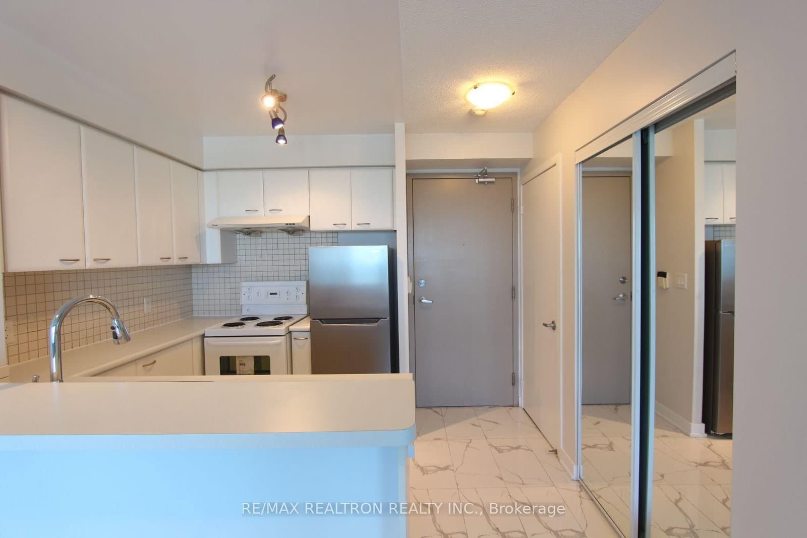 36 Lee Centre Drive, Unit 2906 - Image 2