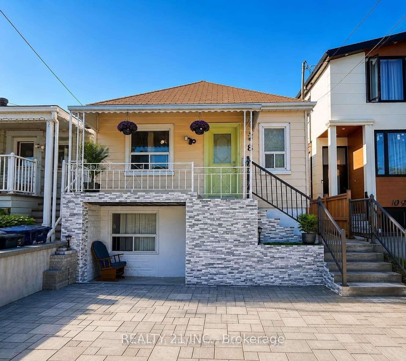 8 Mack Avenue - Image 1