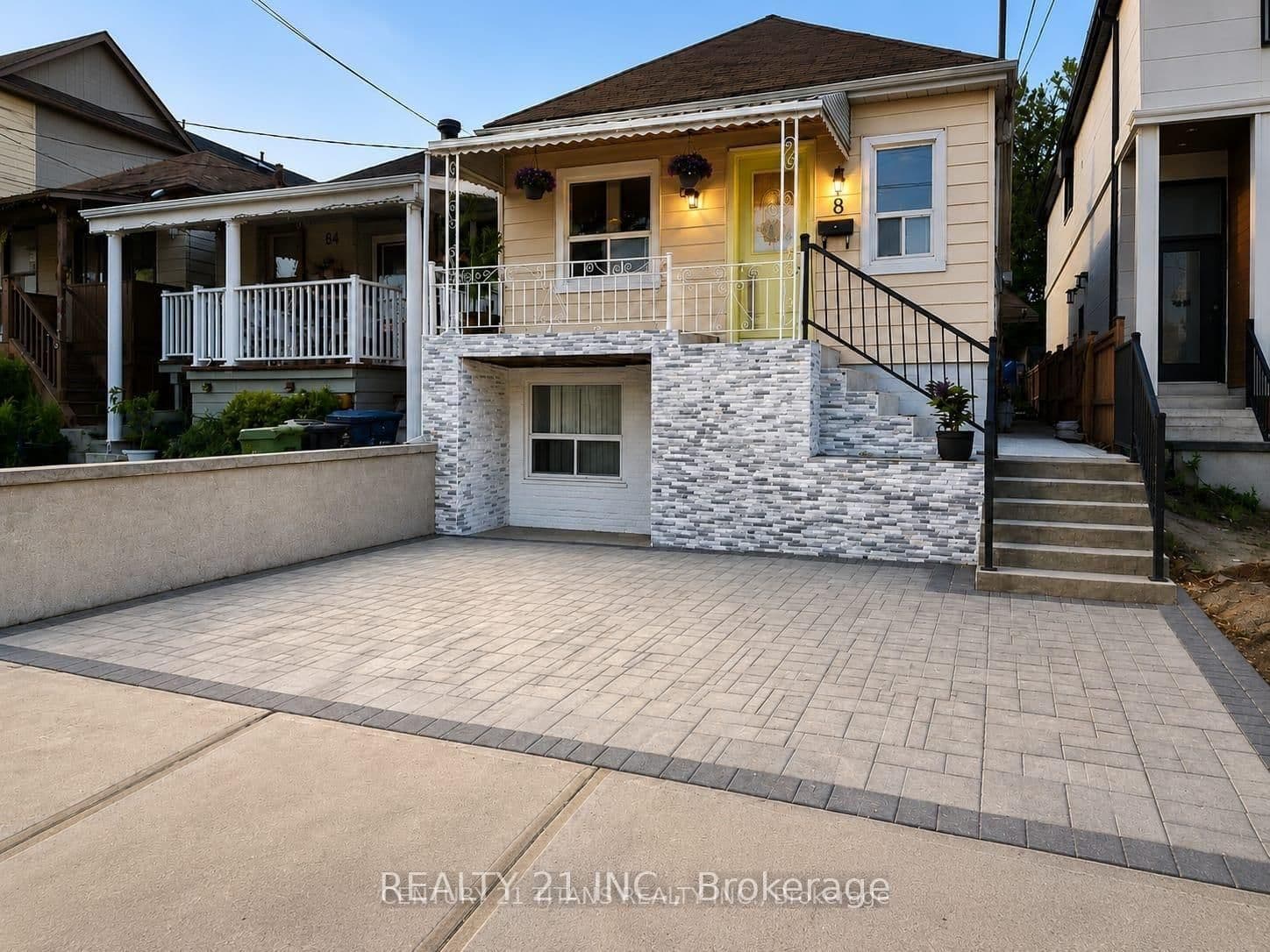8 Mack Avenue - Image 3
