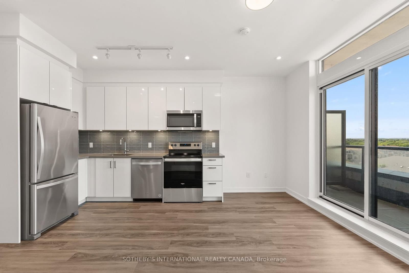 1010 Dundas Street E, Unit PH 20 - Image 3