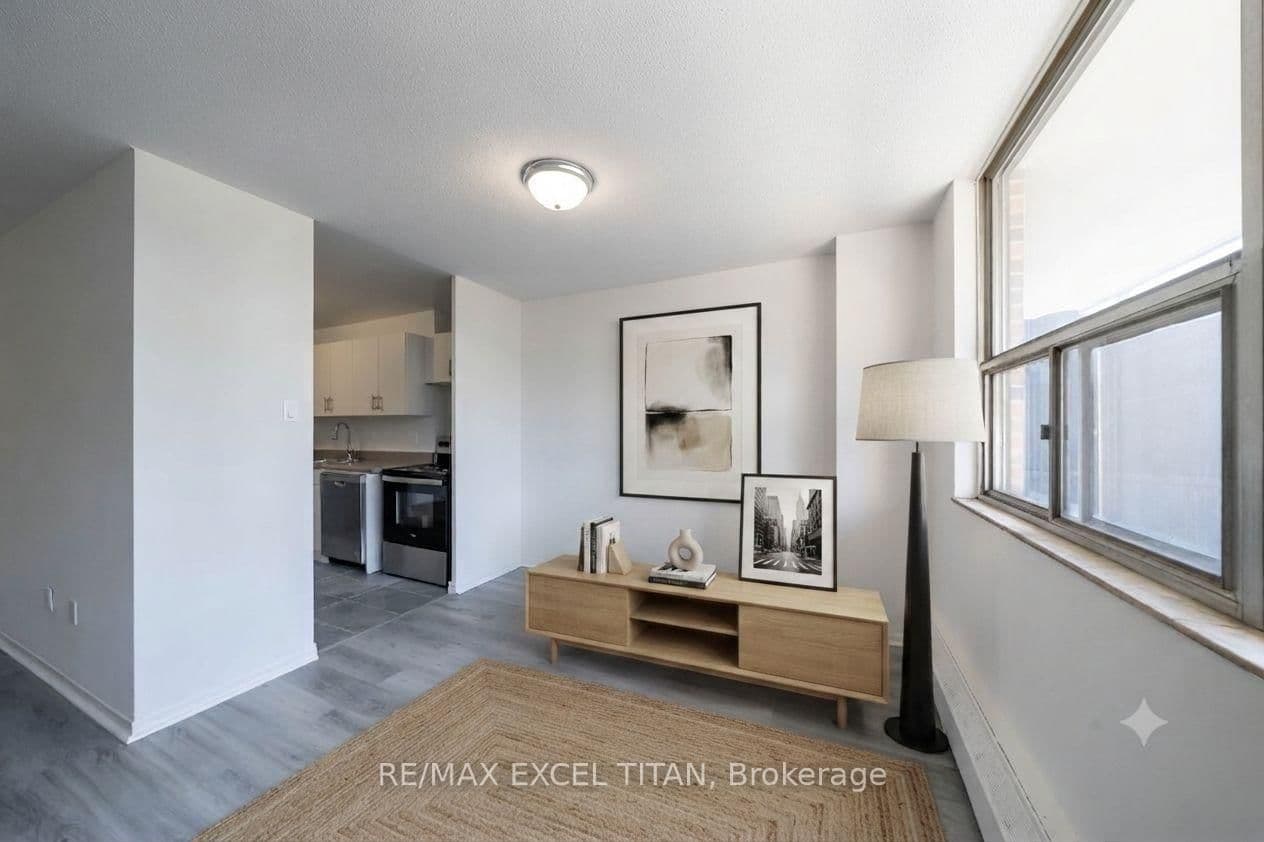 5 Glamorgan Avenue, Unit 301 - Image 4